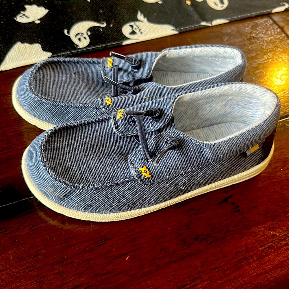 Cat and Jack slip on shoes